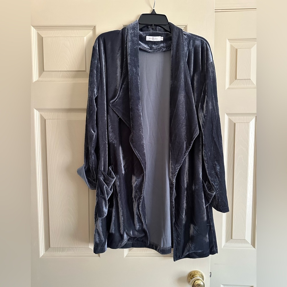 Velvet steel blue colored blazer jacket s Xl Amaryllis brand worn once like new